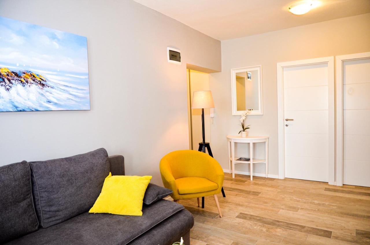 Marazul Apartments Povljana Exteriör bild